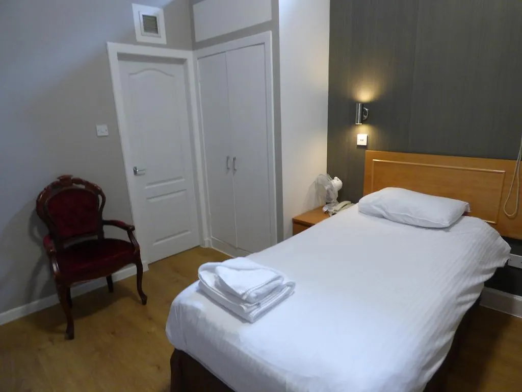 **  Royal Hotel Aberdeen United Kingdom